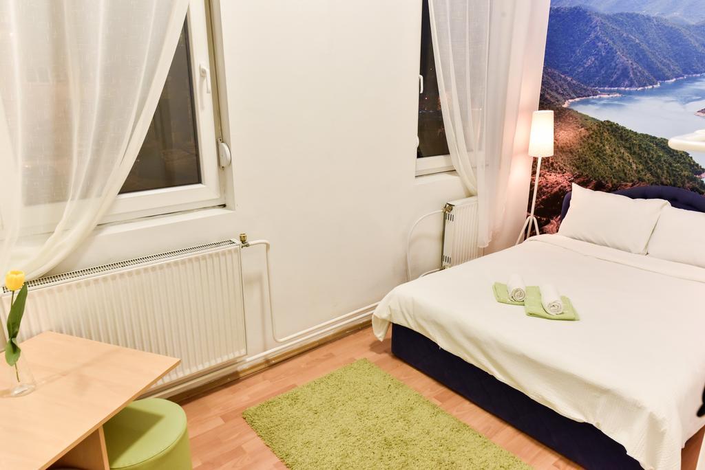 Get Inn Skopje Hostel Екстериор снимка