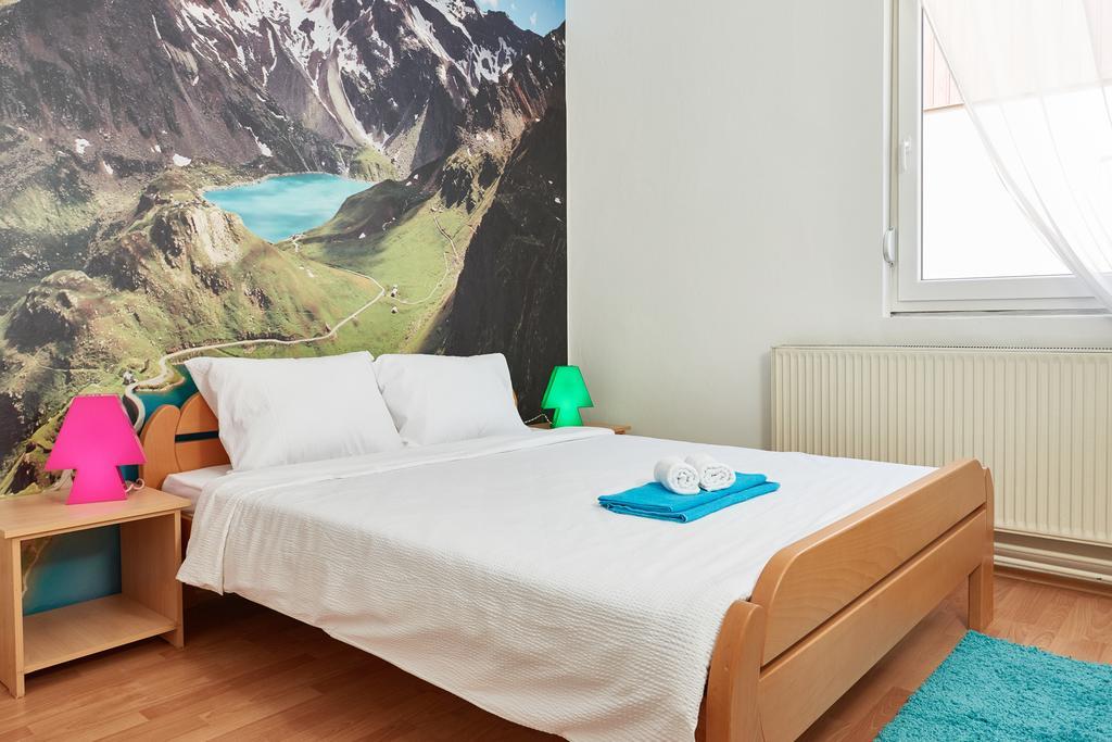 Get Inn Skopje Hostel Екстериор снимка